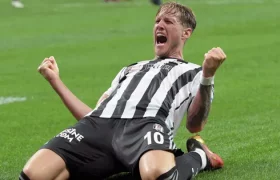 Kabarnya MU Berupaya Datangkan Wout Weghorst